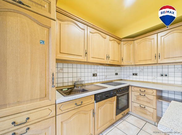 RE/MAX Immobilien DeLux Zweifamilienhaus Wadern-Lockweiler Küche