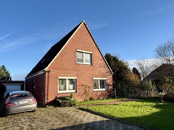 Außenansicht / Auffahrt