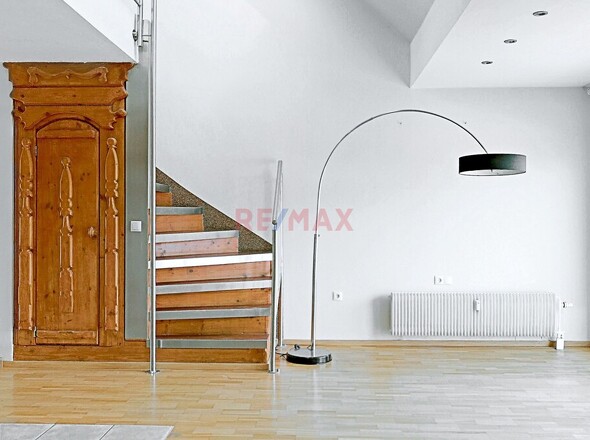 Wohnzimmer_hinterer_Bereich