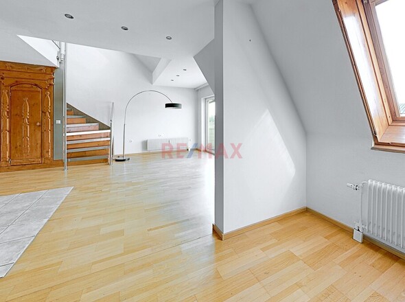 Wohnzimmer_hinterer_Bereich_2