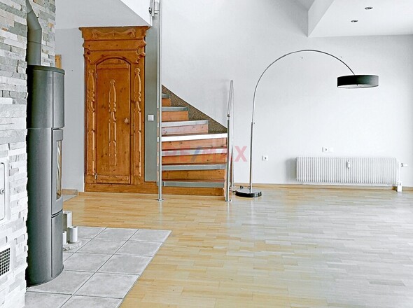 Wohnzimmer_hinterer_Bereich_1