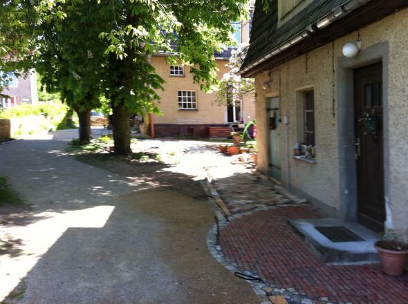 Blick Remise zum Haupthaus