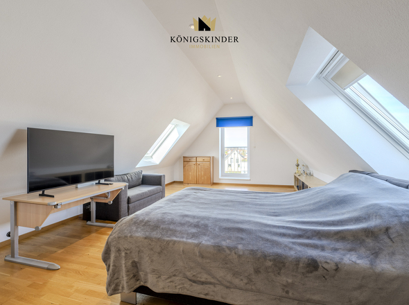 Hier oben fühlt man sich frei: ein heller Studioraum voller Möglichkeiten.