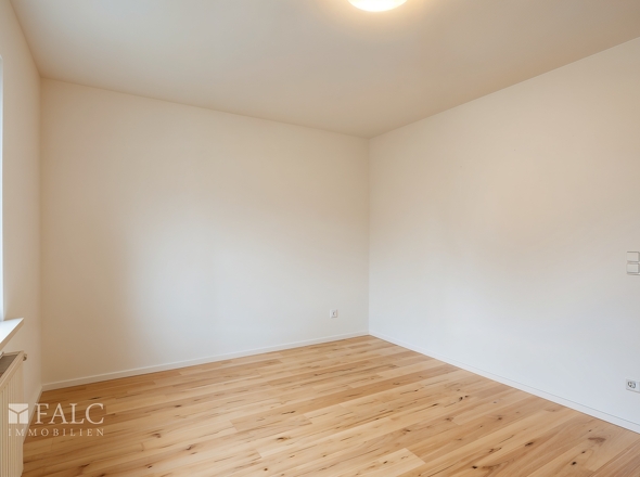 Zimmer 2 EG: Raumperspektive / Renovierungsvorschlag - (KI generiert)