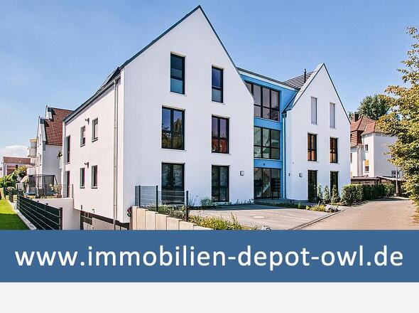 Außenansicht Straßenseite (mit URL)