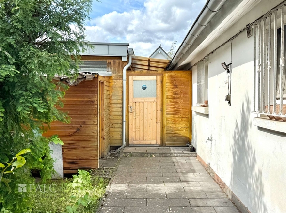 Eingang zum Gartenbereich