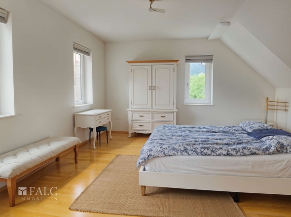 1. OG, Schlafzimmer 1- (KI generiert)