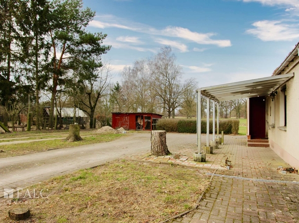 Blick auf das Grundstück