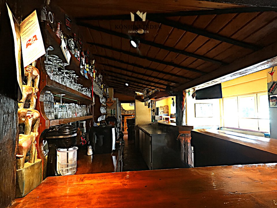 mit dem Blick auf die Leute