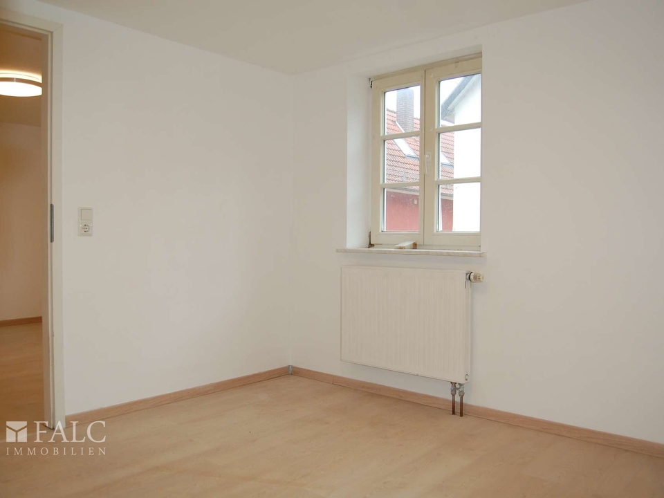 Schlafzimmer_Richtiung Wohnzimmer