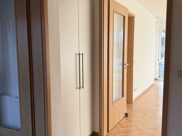 Flur mit Einbauschrank