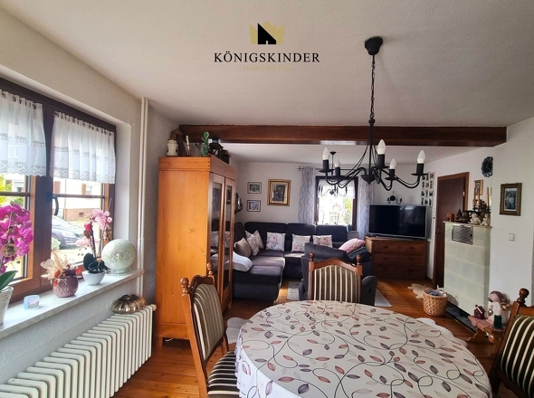 helles Wohn-Esszimmer 