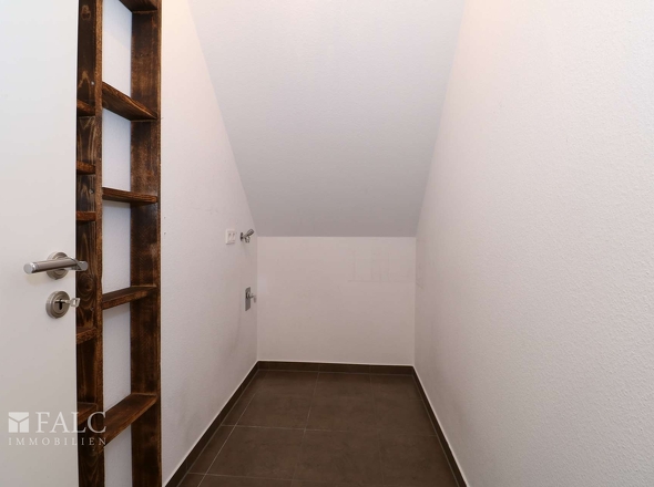 Abstellkammer mit WM-Anschluss