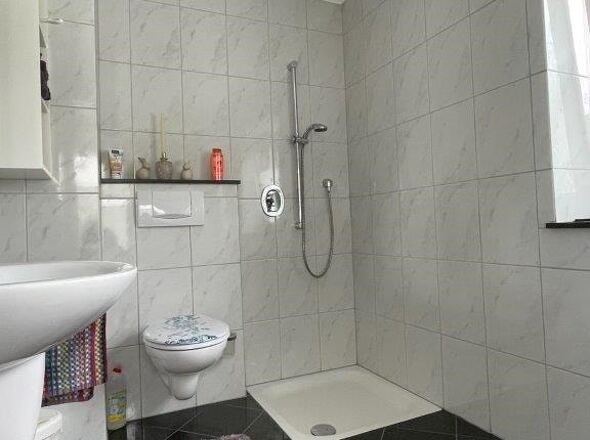 Duschbad im Erdgeschoss