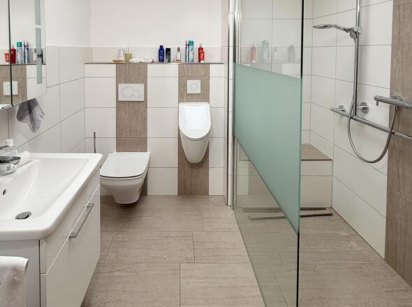 Bad im hinteren Teil (neu 2014)