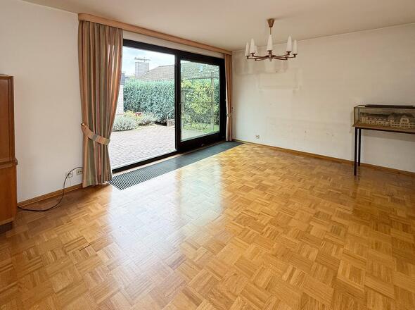 Wohnraum im vorderen Teil (WE2)