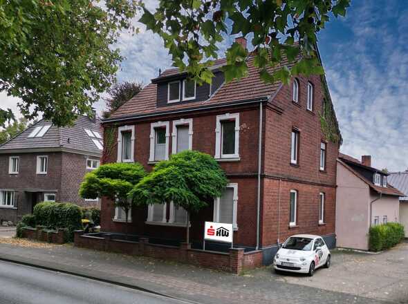 ...mit Anbau (anderer Eigentümer)  im hinterem Bereich