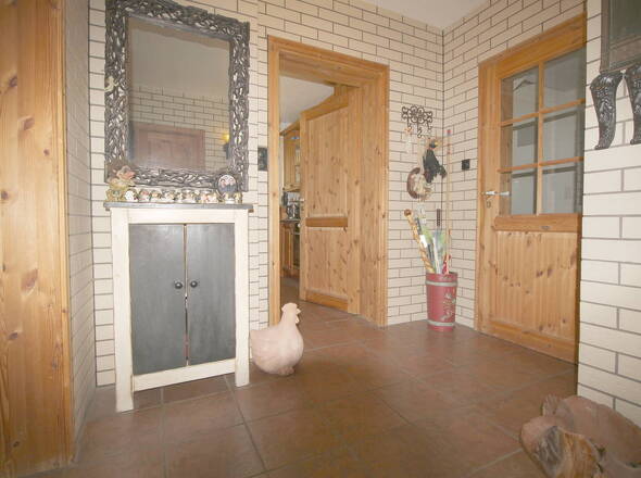 Flur Haupthaus mit Blick zur Küche