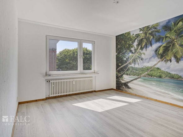 2 OG. links, Schlafzimmer