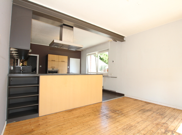 Essbereich mit Ausgang zur Terrasse