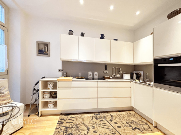 Küche inklusive Markengeräte