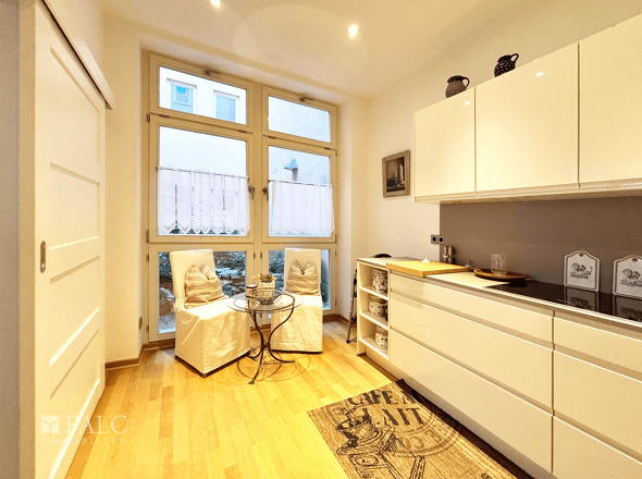 Küche Blick zum Lichthof