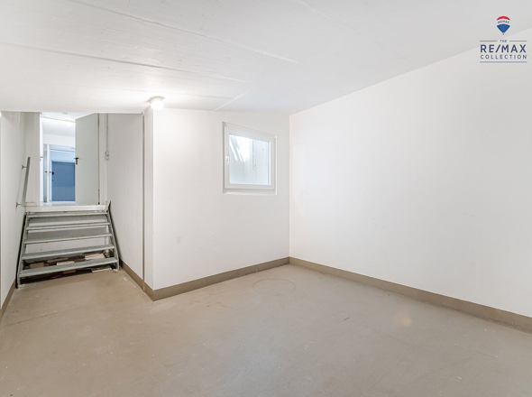 Großer uneinsehbarer Keller