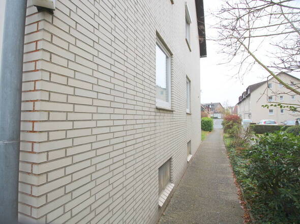 Zuwegung zum MFH-Eingang