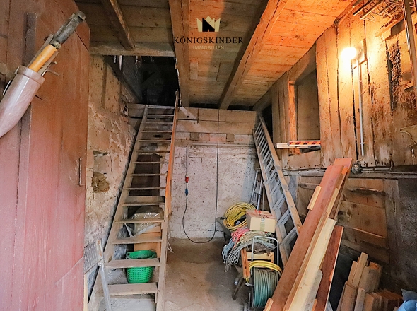 ...und die Scheune...