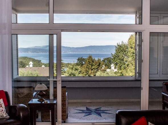 Moderne Ausstattung und hochwertige Mblierung