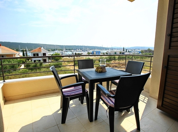 H1676 - Panorama Scouting