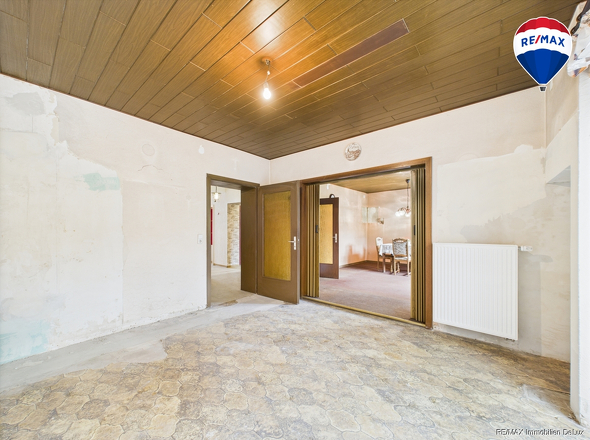 RE/MAX Immobilien DeLux Haus Merzig / Besseringen Küche EG