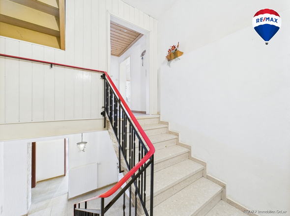 RE/MAX Immobilien DeLux Haus Merzig / Besseringen Flur 1. OG