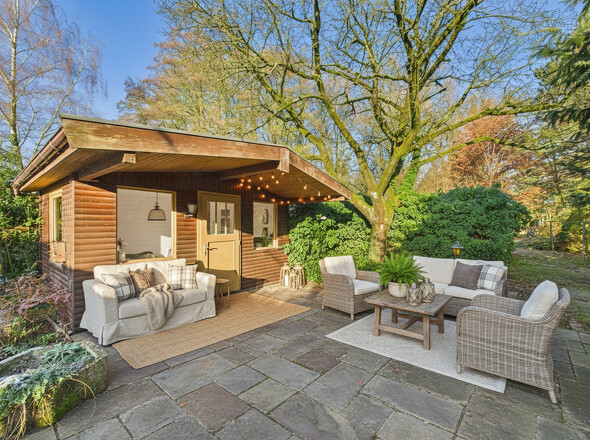 Gartenansicht KI GENERIERT