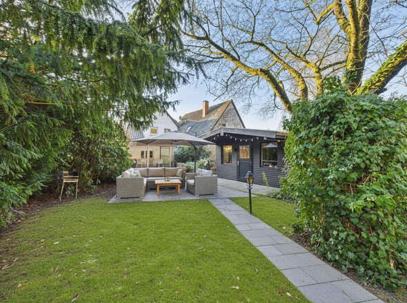 Gartenansicht KI GENERIERT