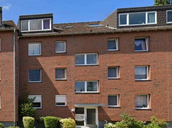 Außenansicht MFH mit Eingangsbereich