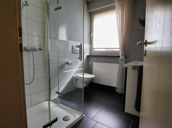 Duschbad Erdgeschoß