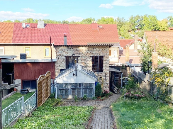 Gewächshaus mit Werkstatt