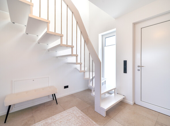 EG Eingangsbereich/Treppe