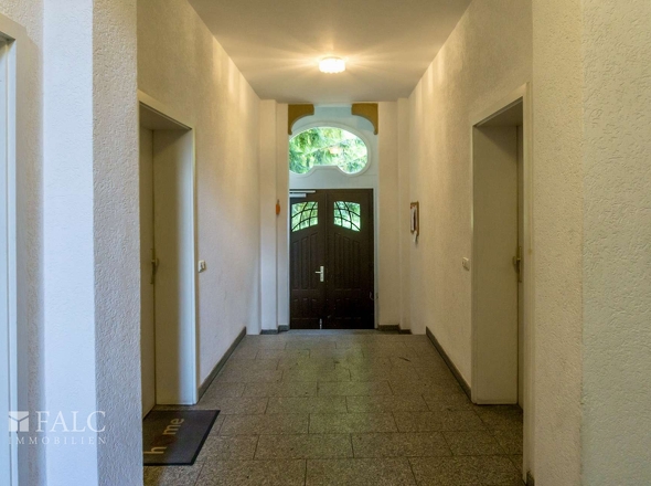 Eingangsbereich im EG 