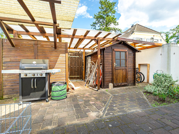 Geräteschuppen und Fahrradabstelle