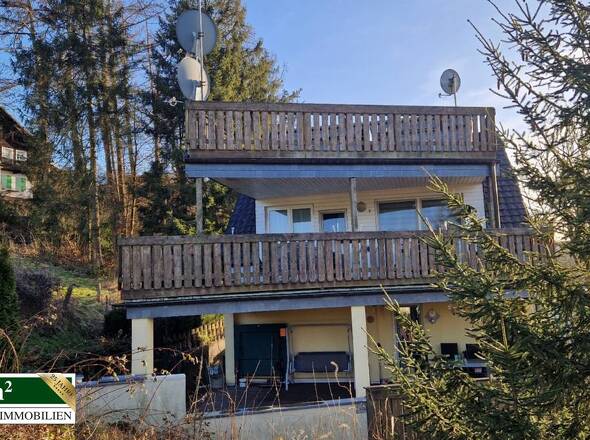 Balkone und Terrasse