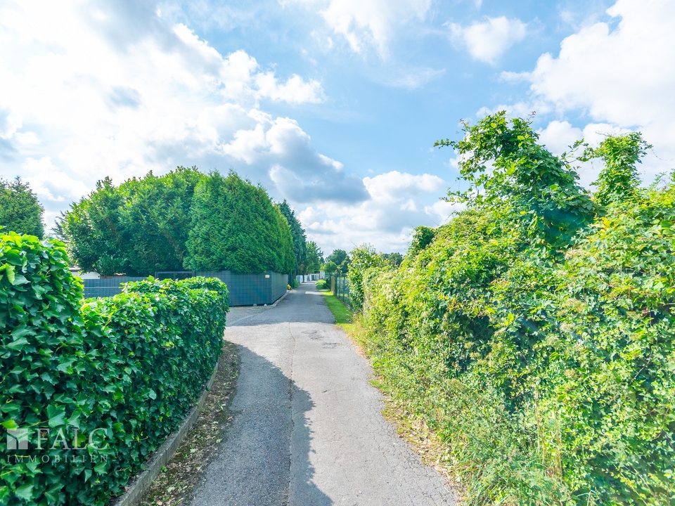 Zufahrt zum Grundstück