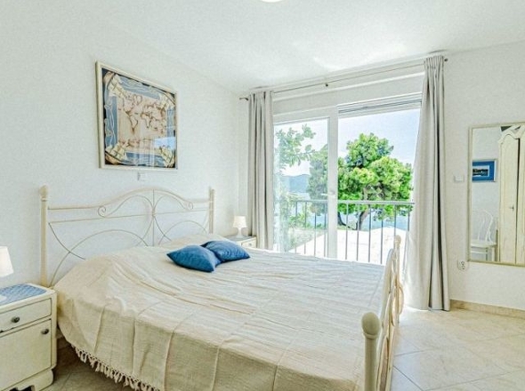 thumb_1692702150_peljesac-viganj-villa-more-bazenom-prodaja-slika-197580750