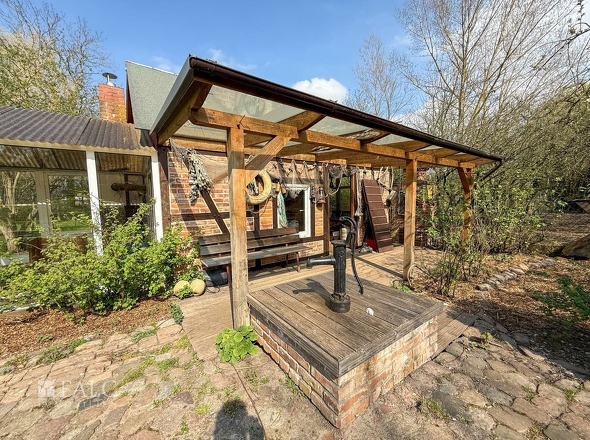 überdachte Sitzecke