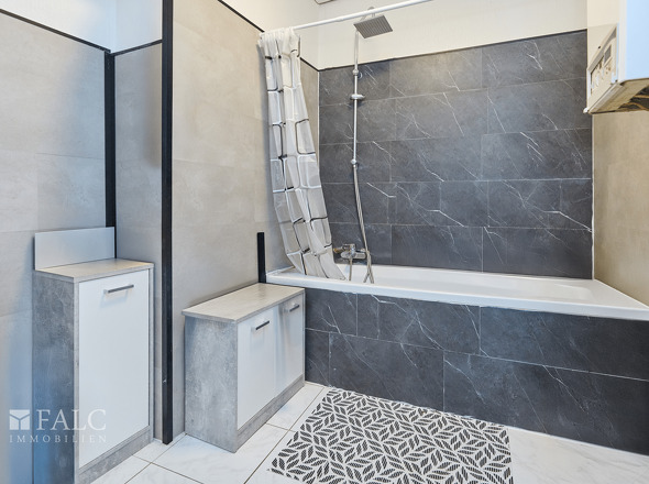 Wohnung 3. OG - Badezimmer