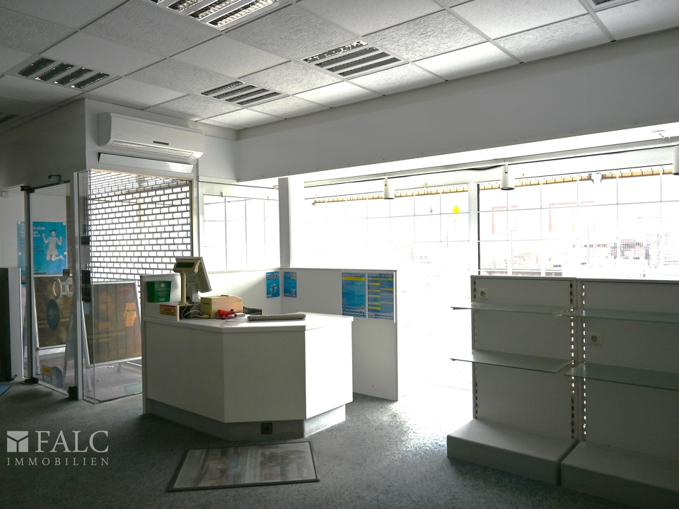 Laden, Schaufensterfront