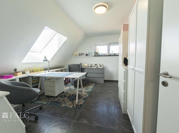 Büro Dachgeschoss