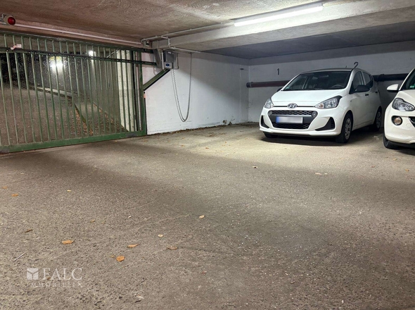 Tiefgaragenstellplatz