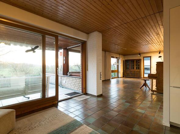 EG: Essen m. Blick R. Wohnen